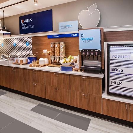 Holiday Inn Express & Suites - Ottawa By Ihg Bagian luar foto