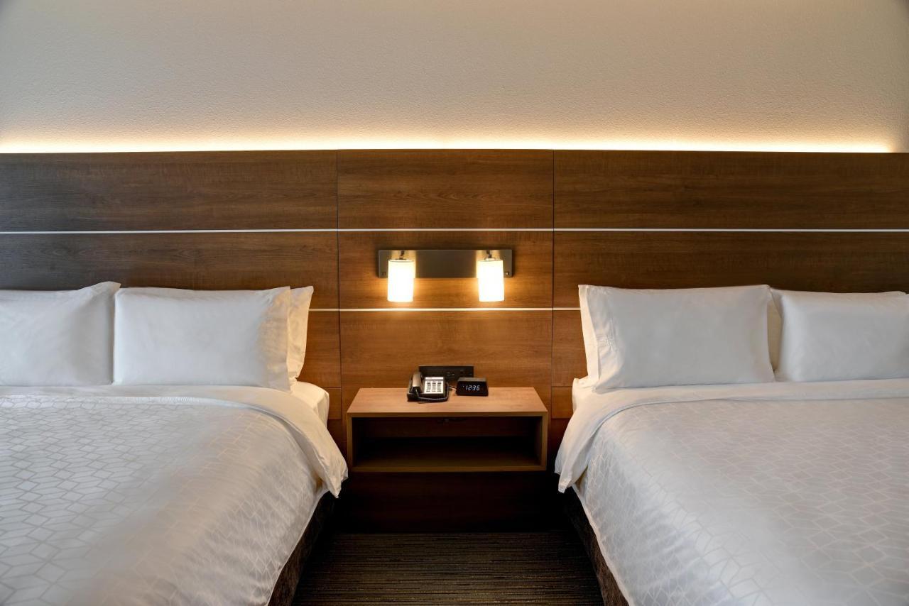 Holiday Inn Express & Suites - Ottawa By Ihg Bagian luar foto